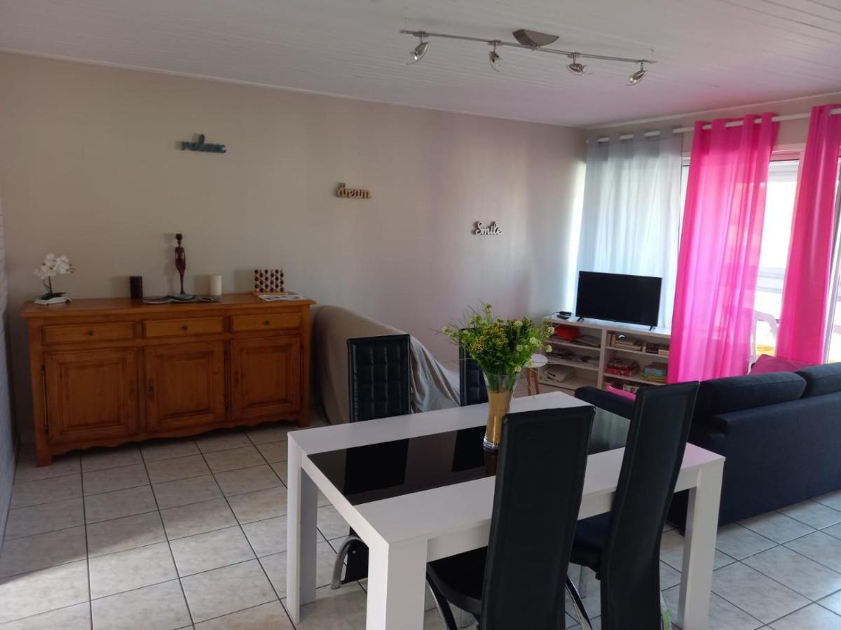 Appartement Petit Marché 55m2 lumineux à 5 min a pied de la plage Saint-Jean-de-Monts Extérieur photo